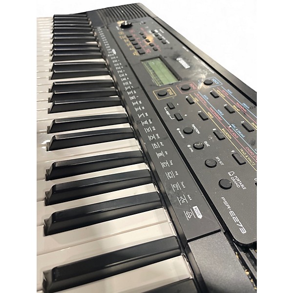 Used Yamaha psr - e273 Keyboard Workstation