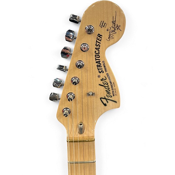 Used Fender Artist Series Yngwie Malmsteen Stratocaster Vintage White Solid Body Electric Guitar