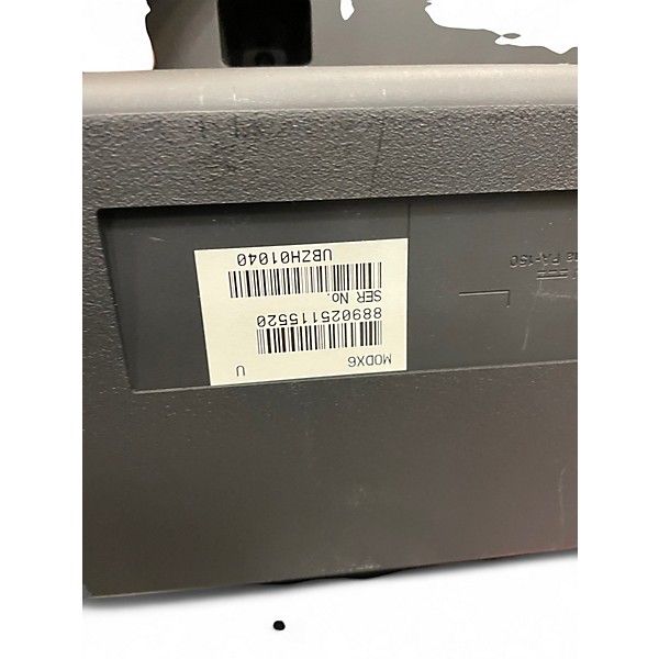 Used Yamaha modx6 Arranger Keyboard