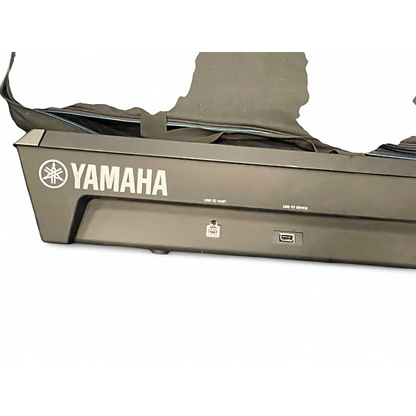 Used Yamaha modx6 Arranger Keyboard