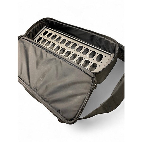 Used Livewire PB300 Pedal Board