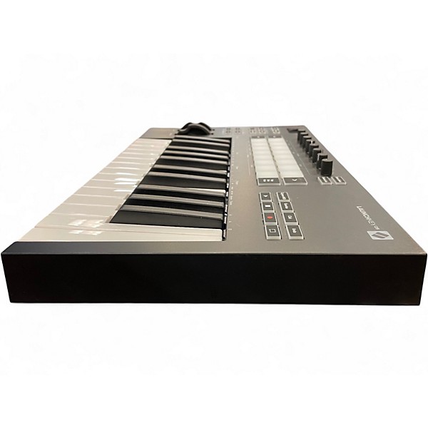 Used 2020 Novation Launchkey 25 Key MIDI Controller