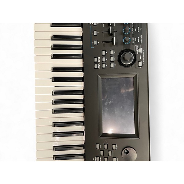 Used Yamaha MODX6+ Synthesizer