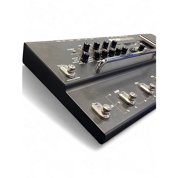 Used Line 6 Pod HD300 Amp Modeler Effect Processor