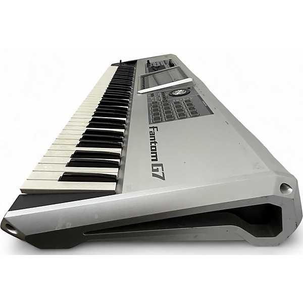 Used Roland Fantom G7 76 Key Keyboard Workstation