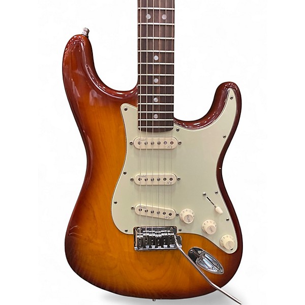 Used Fender American Deluxe Stratocaster 2 Tone Sunburst Solid Body Electric Guitar