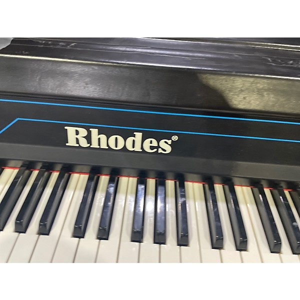Vintage 1984 Rhodes mark v Organ