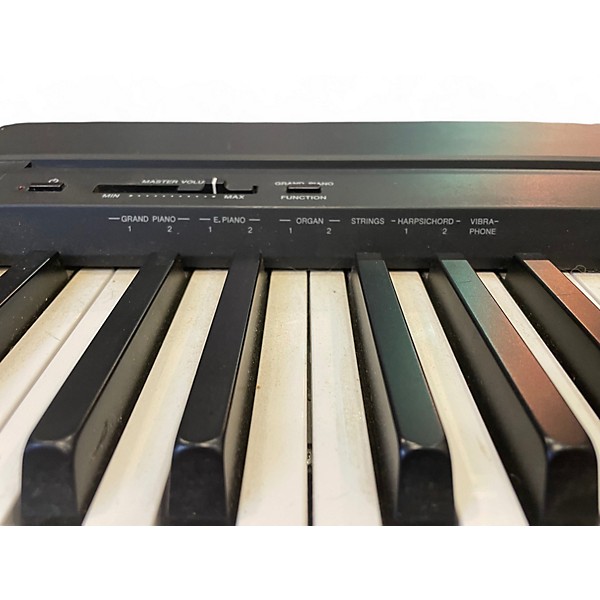 Used Yamaha P35 88 Key Digital Piano