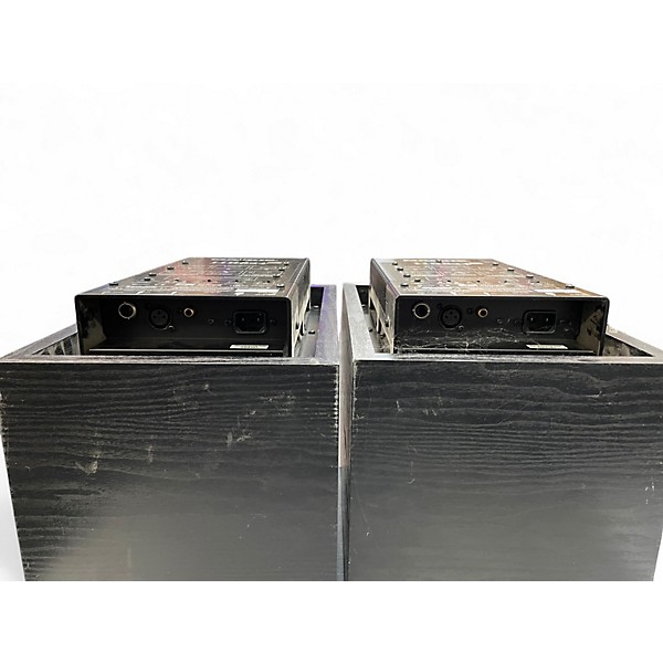 Used Mackie HR824 Pair Powered Monitor