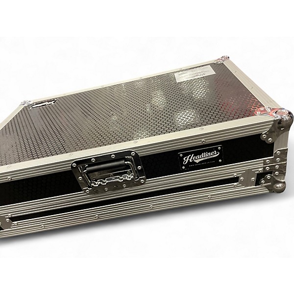 Used Headliner HL10007 33x20x8.5 DJ Case