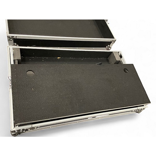 Used Headliner HL10007 33x20x8.5 DJ Case