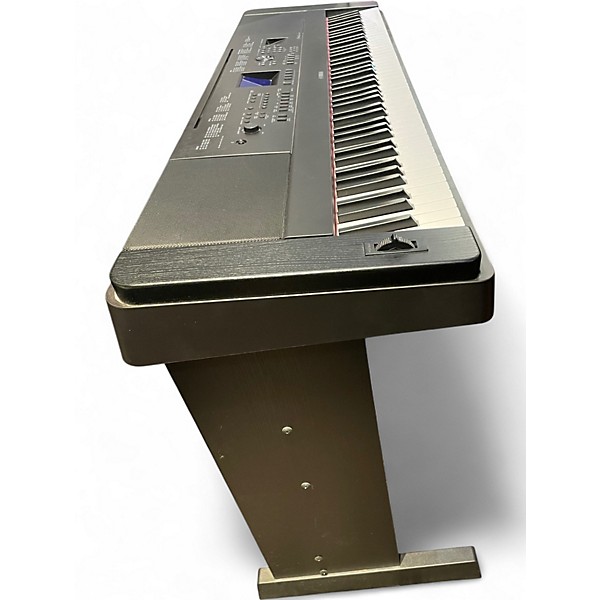 Used Yamaha DGX660 Portable Keyboard