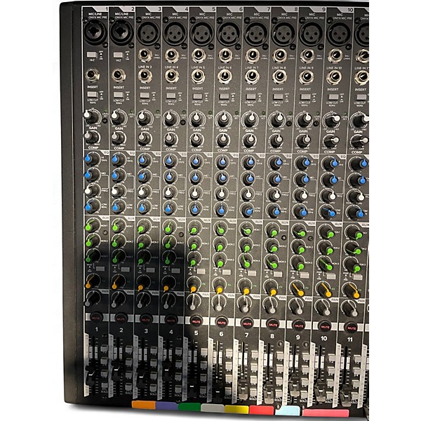 Used Mackie profx22v3 Powered Mixer