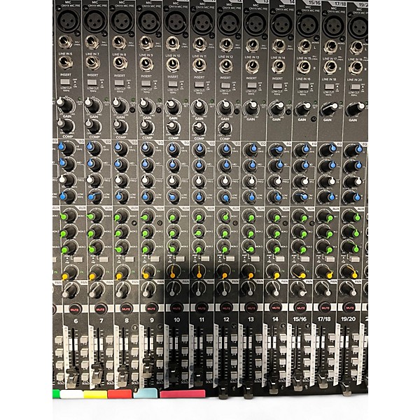 Used Mackie profx22v3 Powered Mixer