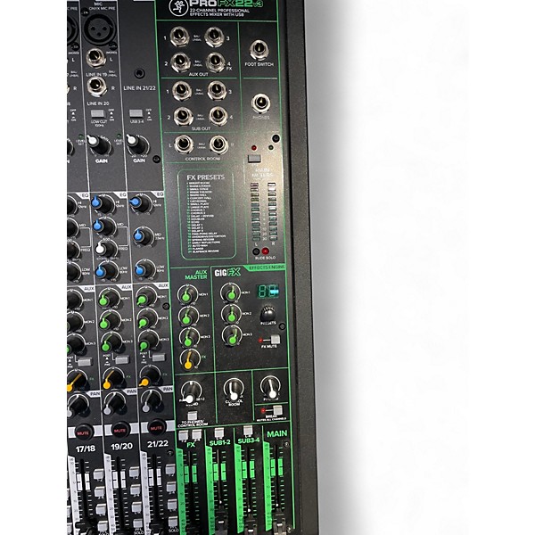 Used Mackie profx22v3 Powered Mixer