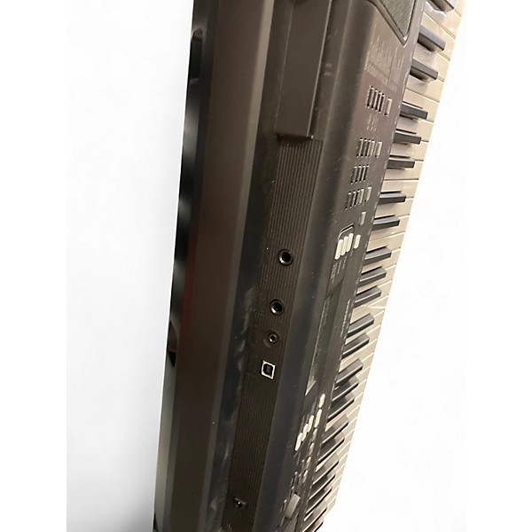 Used Yamaha PSR-E373 Digital Piano