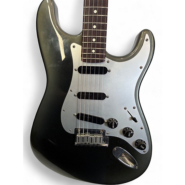 Used Fender STRATCASTER  PLUS DELUXE BLACK PEARL DUST Solid Body Electric Guitar