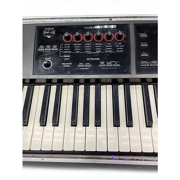 Used Roland FA-08 Keyboard Workstation