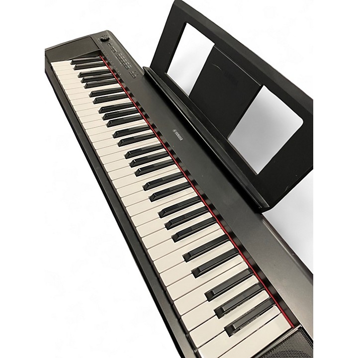 Yamaha NP-12 黒 Yamaha NP-12 - black Portable digital piano