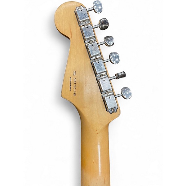 Used Fender Road Worn 1960S Stratocaster Antique White Solid Body Electric Guitar