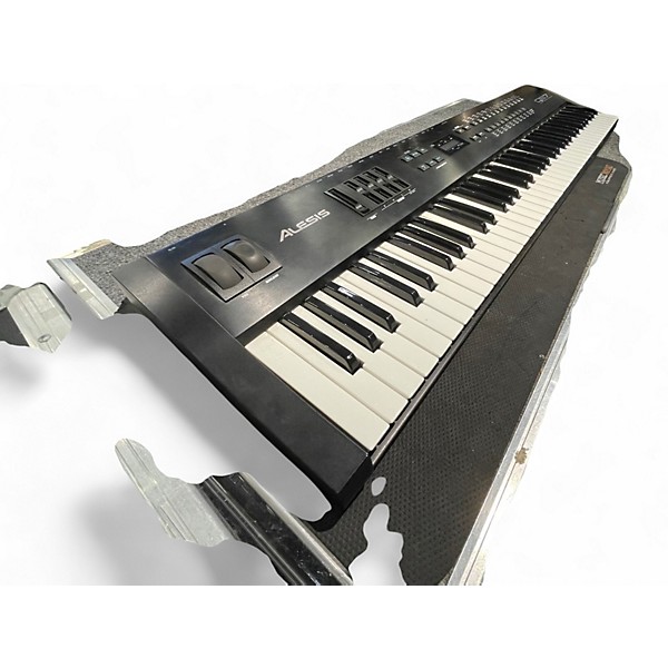 Used Alesis QS7 Synthesizer