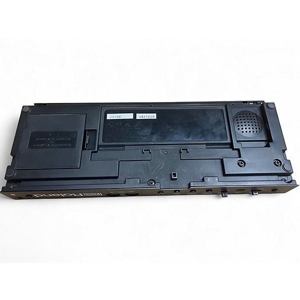 Used Roland JU-06 Synthesizer