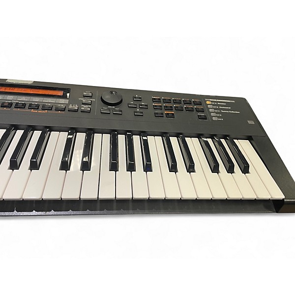 Used Roland XP-30 Keyboard Workstation