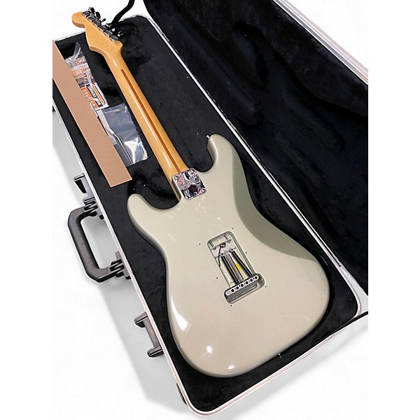 Vintage 1989 Fender American Standard Stratocaster Inca Silver Solid Body Electric Guitar