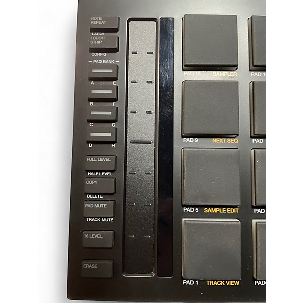 Used Akai Professional MPC STUDIO BLACK Production Controller