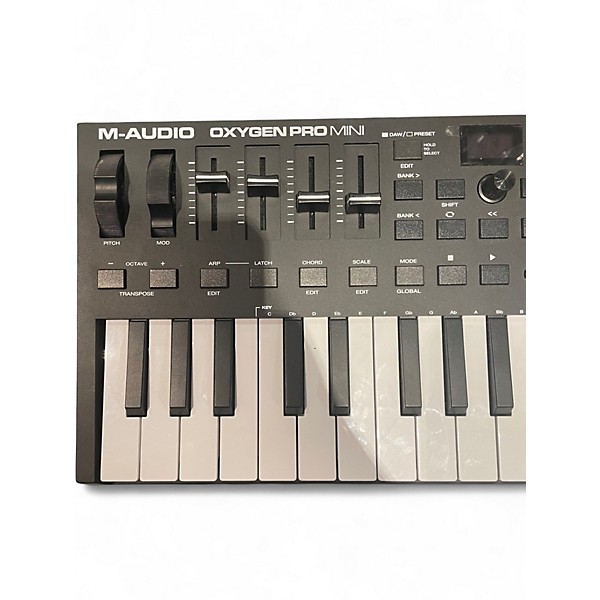 Used M-Audio OXYGEN PRO MINI MIDI Controller