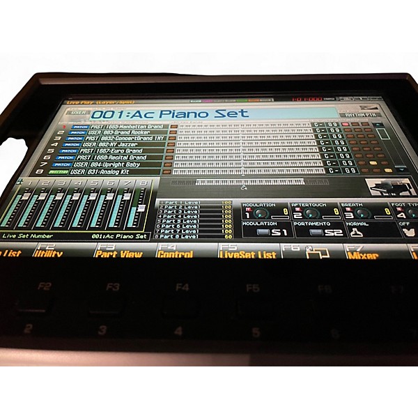 Used Roland Fantom G8 88 Key Keyboard Workstation