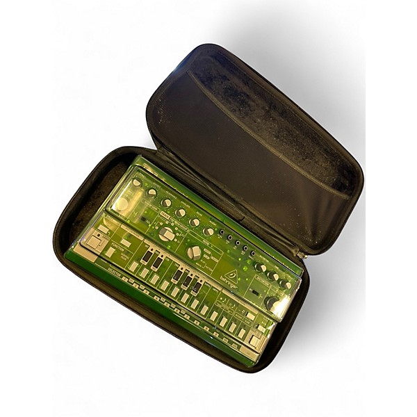 Used Behringer TD03LM ANAL BASSLINE Synthesizer