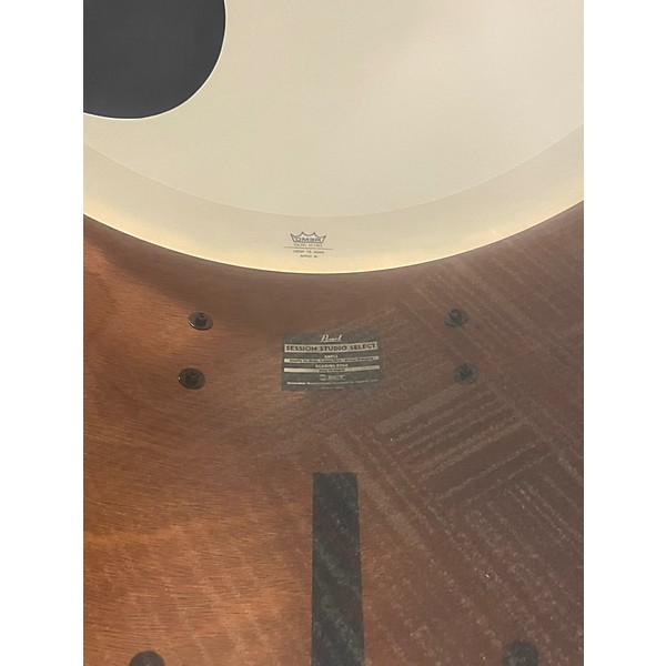Used Pearl 22X18 Session Studio Select Ice Blue Oyster Drum