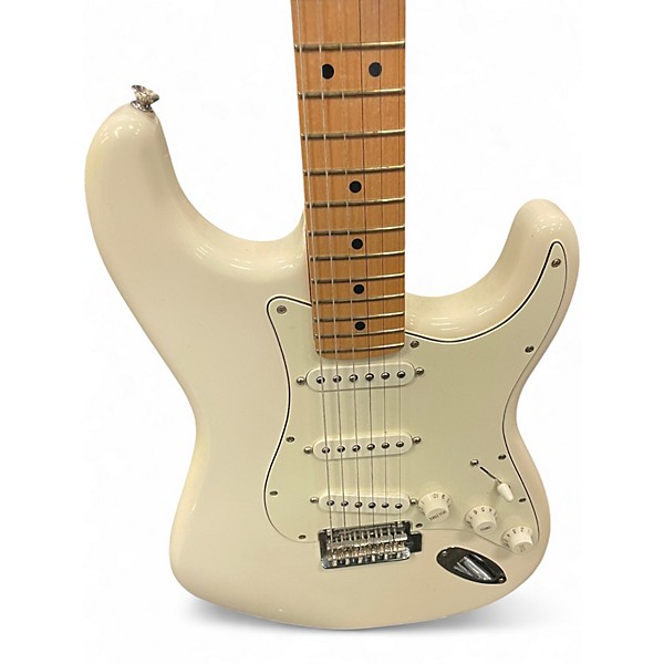 Used Fender Player Stratocaster Polar White Solid Body Electric Guitar