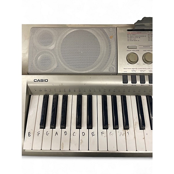Used Casio WK-200 Keyboard Workstation