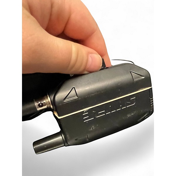 Used Shure GLXD4 Headset Wireless System