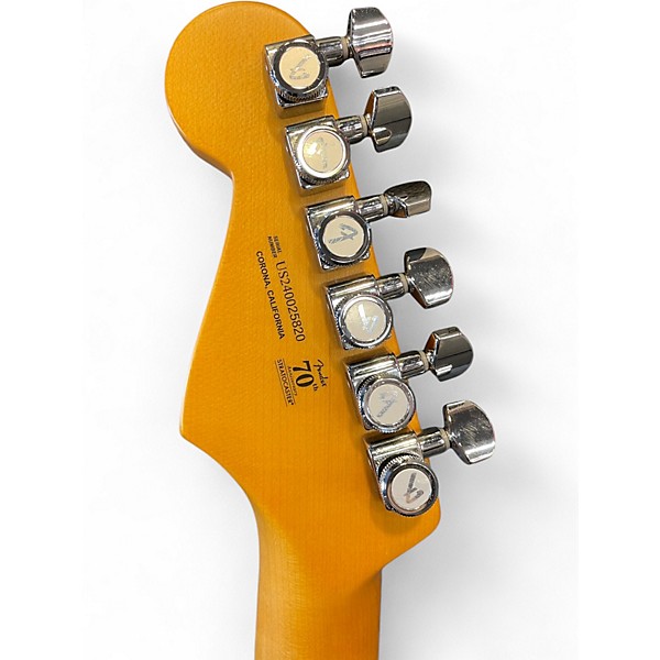 Used Fender American Ultra Stratocaster Alpine White Solid Body Electric Guitar