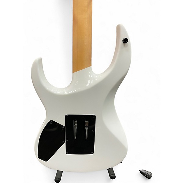 Used B.C. Rich Gunslinger Prophecy II White Solid Body Electric Guitar