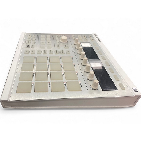 Used Native Instruments Maschine MKII MIDI Controller
