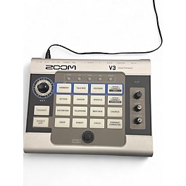 Used Zoom V3  Multi Effects Processor