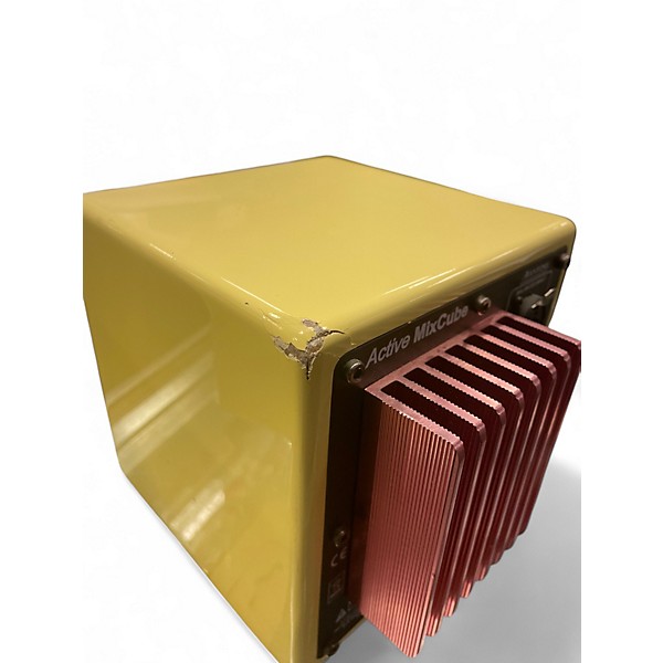 Used Avantone Mixcube 5.25 Pair Powered Monitor