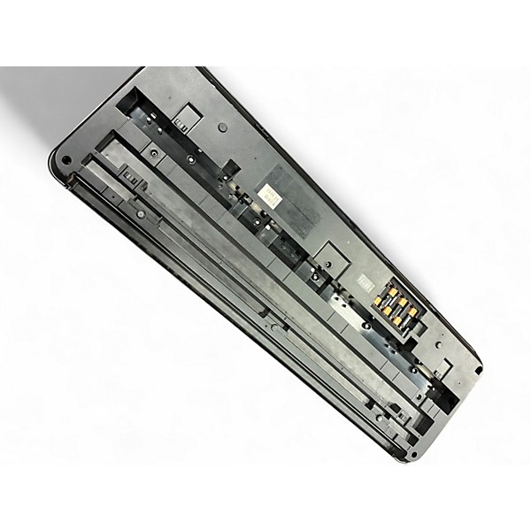 Used Yamaha PSRE273 Keyboard Workstation