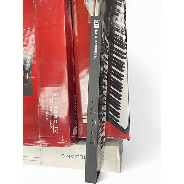 Used Native Instruments Komplete Kontrol S49 MIDI Controller