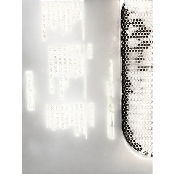 Used Yamaha PSRE453 61 Key Portable Keyboard