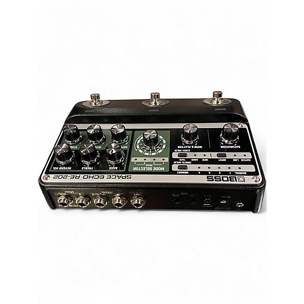 Used BOSS RE202 SPACE ECHO Effect Pedal