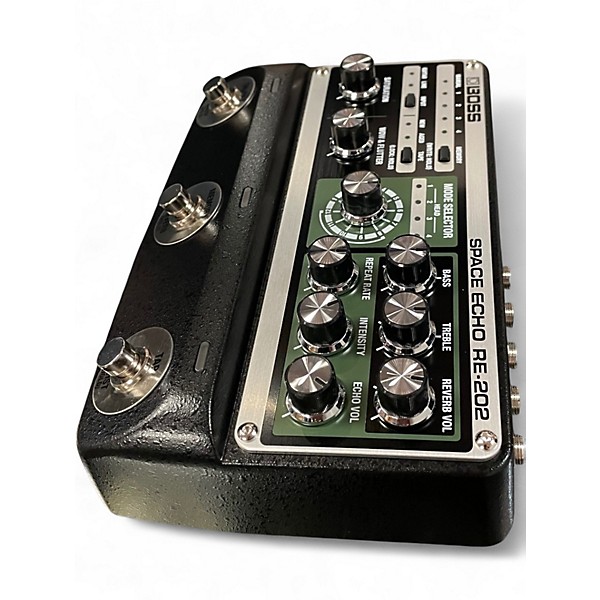Used BOSS RE202 SPACE ECHO Effect Pedal