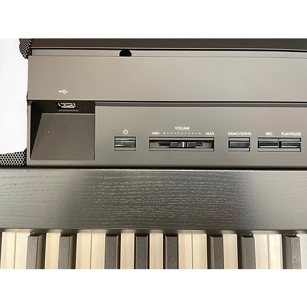 Used Yamaha P525 Digital Piano