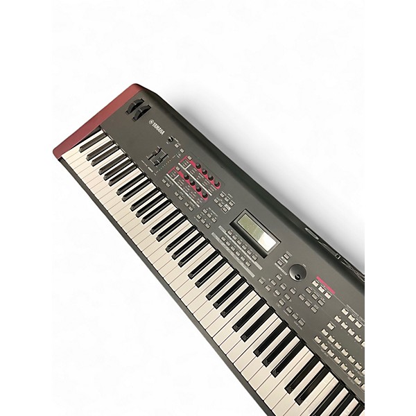 Used Yamaha MOXF8 88 Key Keyboard Workstation