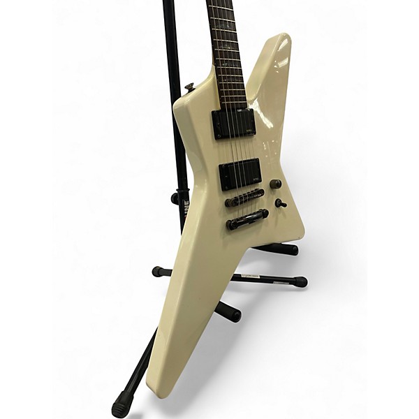 Used 2010s Charvel Desolation DST-1 ST Star Snow White Solid Body Electric Guitar