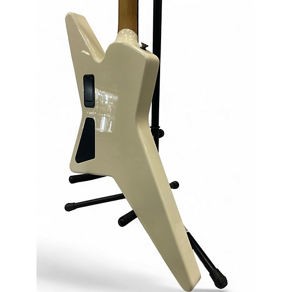 Used 2010s Charvel Desolation DST-1 ST Star Snow White Solid Body Electric Guitar